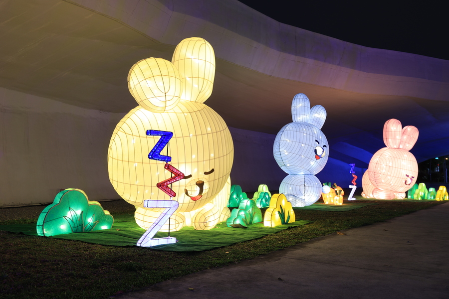 由台中市政府主辦的中台灣燈會,今年改由幸福萌兔花燈上場。(photo by 台中市觀光旅遊局)