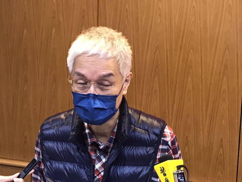 大考中心主任周兆民23日公布學測成績結果,滿級分人數最少的科目仍為數A,但頂標分數較去年上升1級分,整體成績分布較平均。(Photo by 簡嘉佑/台灣醒報)
