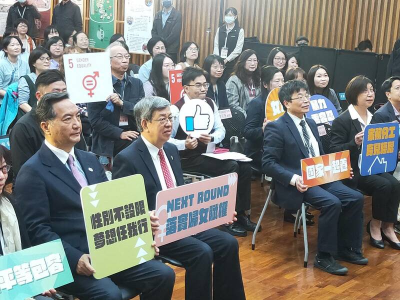 行政院長陳建仁8日表示,深刻了解女性奮鬥不容易,他家就有3位偉大的女性。(Photo by 呂翔禾/台灣醒報)