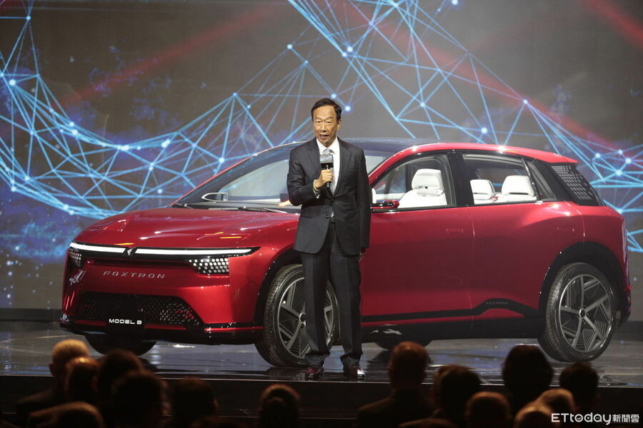 鴻海電動車 Model B 引發期待。(網路截圖).jpg