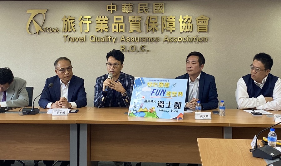 金鐘雙料旅遊主持人溫士凱分享,近期出國發現很多機場都不再廣播了,登機手續走數位化流程,連行李位置都要查機場的app。(Photo by 蔡昀恬/台灣醒報)