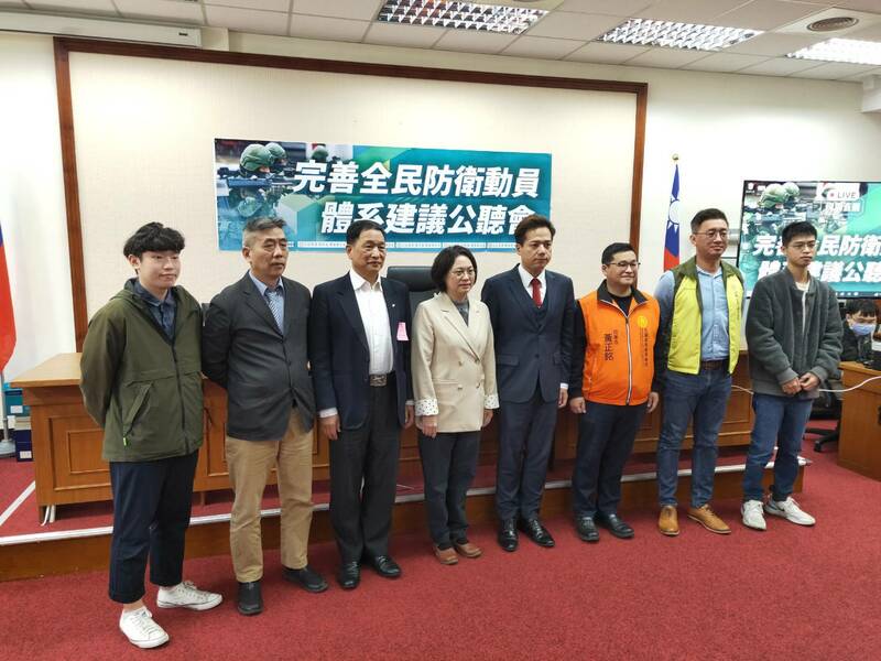 民眾黨14日舉行《全民防衛動員準備法》公聽會,邀集各界專家討論意見。(Photo by 呂翔禾/台灣醒報)