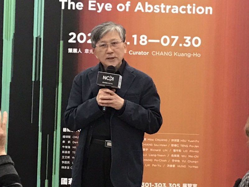國立臺灣美術館長廖仁義12日表示,該展覽挑戰眼睛與世界的關係。(Photo by 簡嘉佑/台灣醒報)