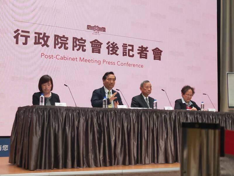 行政院13日推出一系列修法,以強化打擊詐騙。(Photo by 呂翔禾/台灣醒報)