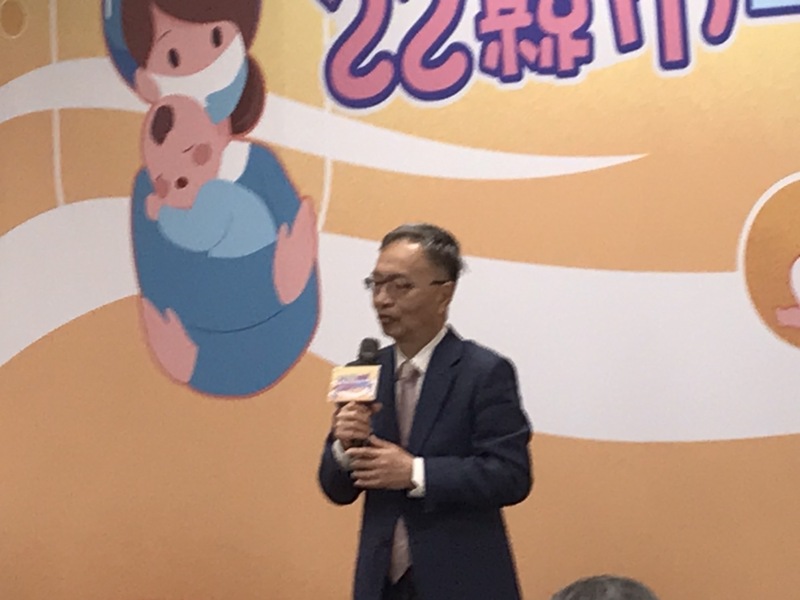 衛福部長薛瑞元9日於記者會表示,109年起試辦「幼兒專責醫師制度計畫」,滿足0到3歲的幼兒照護需求。(Photo by 簡嘉佑/台灣醒報)