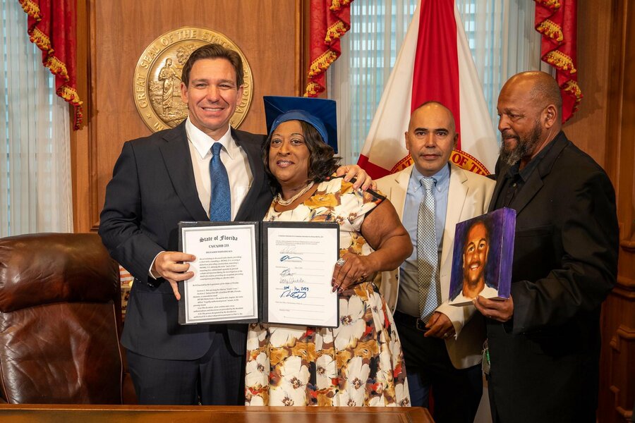 佛羅里達州州長德尚特24日將宣布參選共和黨內總統初選。(Photo from @GovRonDeSantis via Twitter)