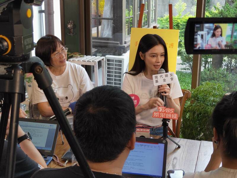 藝人徐若瑄14日出席活動時,鼓勵家暴受害者勇敢報案。(Photo by 呂翔禾/台灣醒報)