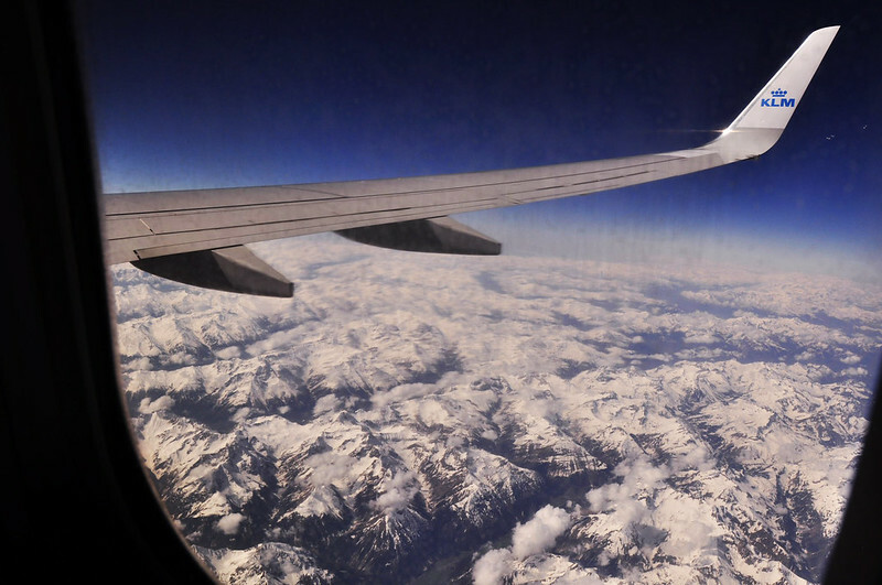 飛機遭遇亂流不只對乘客可能帶來危險,也會造成財務損失。(Photo by Kat on Flickr used under Creative Commons license)