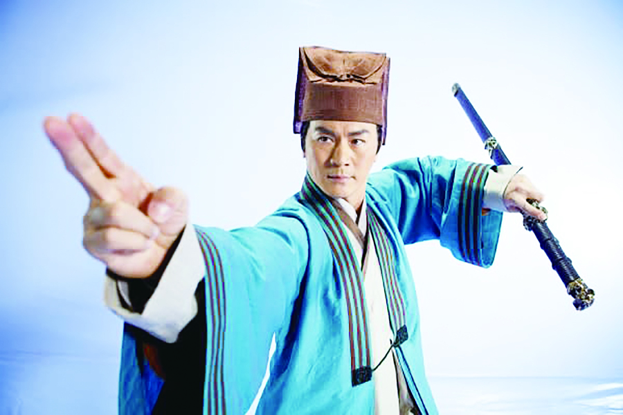 金庸在武俠小說《笑傲江湖》中創造出來的華山派掌門「君子劍」岳不群,已是人所公認的江湖第一號偽君子。(笑傲江湖劇照)