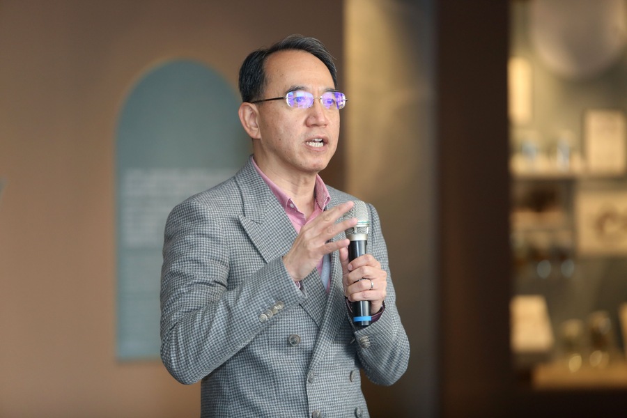 國立自然科學博物館館長焦傳金自認中年轉業,對推動科普、帶動科博館創新變革,充滿熱忱與使命。(焦傳金提供)