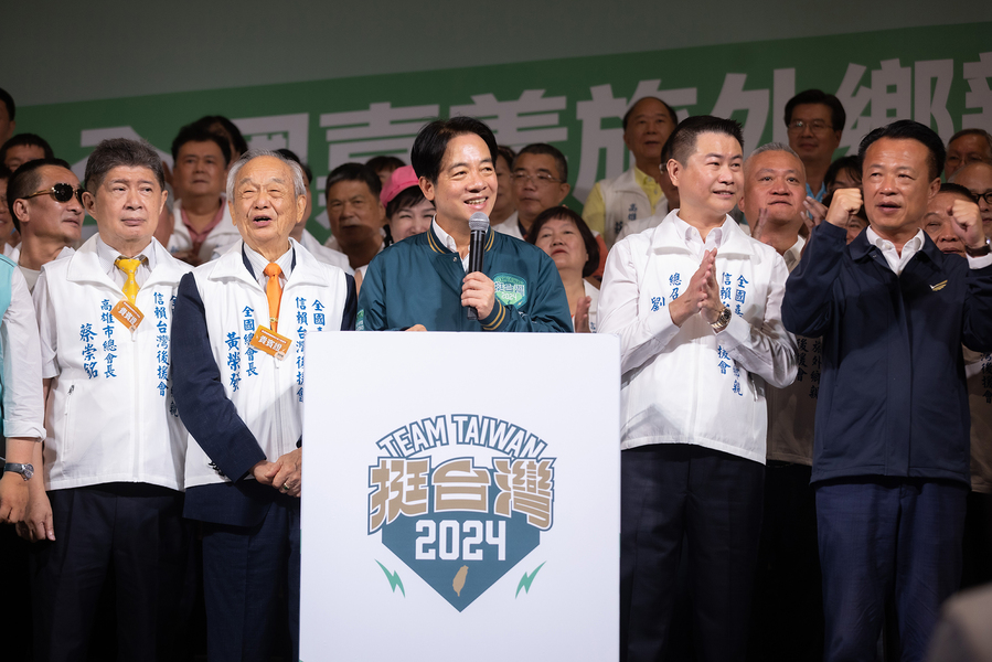 民進黨總統參選人賴清德近來頻頻失言,也讓各界懷疑他還是想要宣佈台獨。(賴清德臉書)