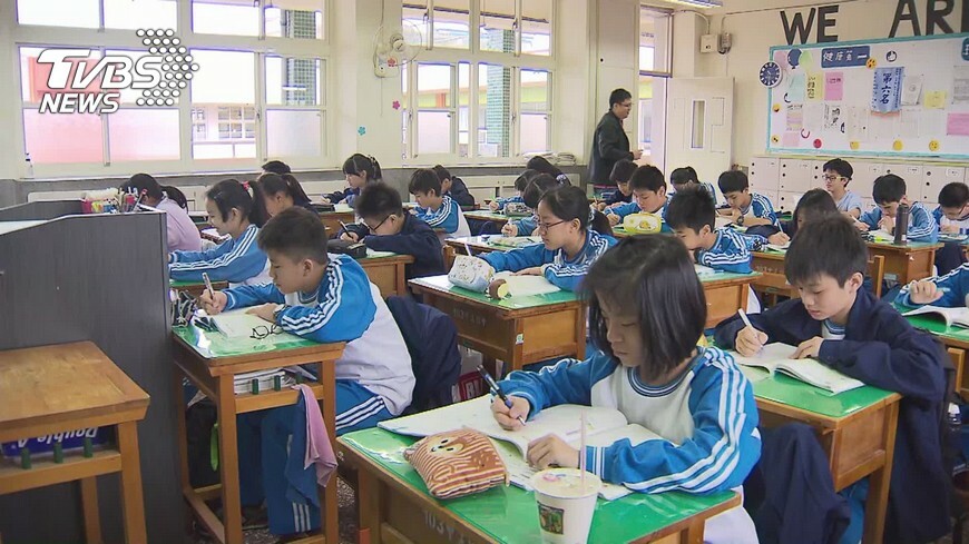 校長說,他們學校都不太敢請外面的人來校演講,因為每講一次,他們學校學生不守規矩的家醜就外揚一次。(網路截圖)