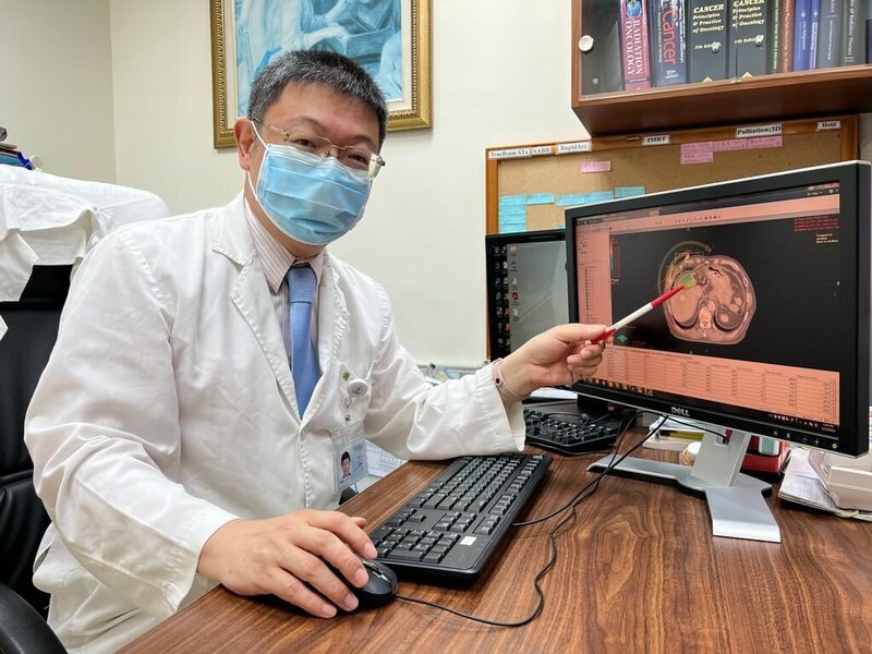 病人如果對於腫瘤大小「穩定」或「維持不變」並不滿意,醫師解釋說「如果沒有治療,說不定腫瘤已變得更大了」,也不能說錯。(中央社)