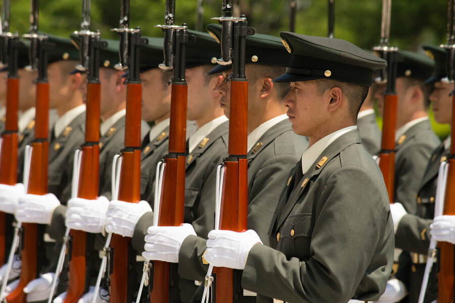 日本自衛隊各式騷擾頻傳,當局已決定改善。(Photo by John Carkeet on Flickr used under Creative Commons license)