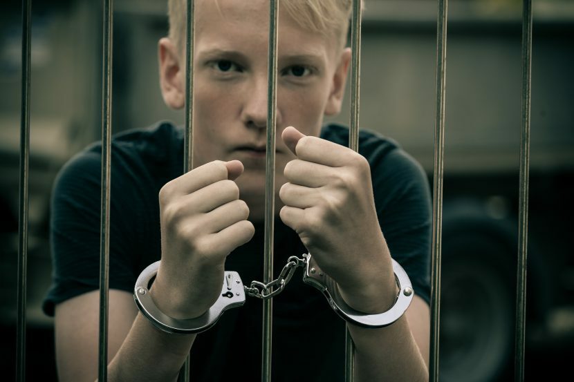 示意圖。瑞典光上半年,就有超過40名15到17歲的青少年被起訴蓄意謀殺等重罪。(網路截圖)