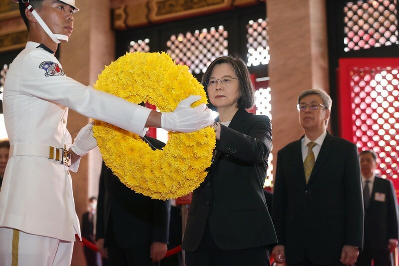 軍人節各黨總統候選人都有發文,綠營較強調政績,藍白則紛紛提出政策。(總統府)