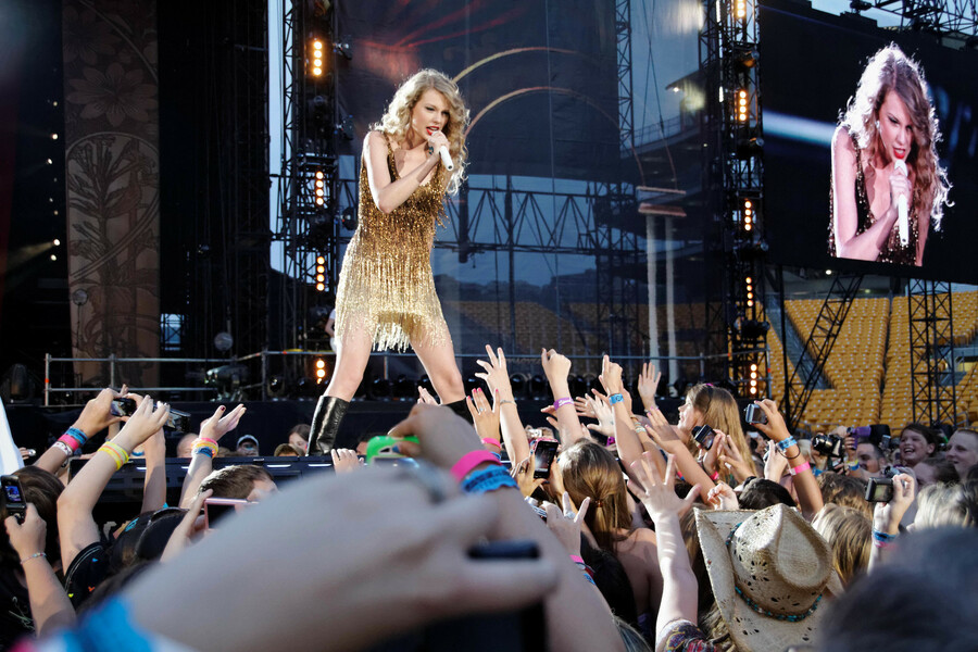 美國小天后泰勒絲(Taylor Swift)今年開始進行名為「The Eras Tour」世界巡演。(Photo by Ronald Woan on Flickr under C.C. License)