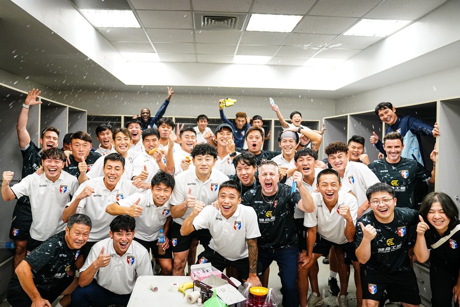 台灣男足第一階段任務過關,兩回合4:0、3:0痛宰東帝汶,下個月中旬的國際賽週將出戰阿曼與馬來西亞。(photo from CTFA Official Facebook)