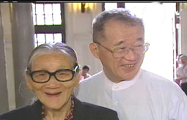 王建煊掌監察院的大日子全家總動員,高齡93歲的老媽媽也來道賀!(網路截圖)