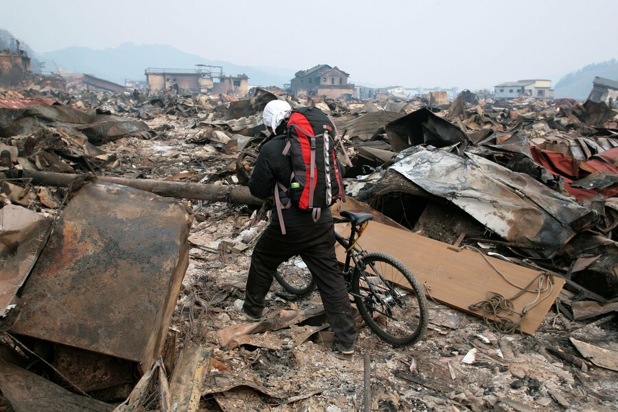 世界上的大量苦難恐讓民眾不小心就陷入「同情疲勞」(Compassion Fatigue)。(Photo by UN DRR on Flickr under C.C. License)
