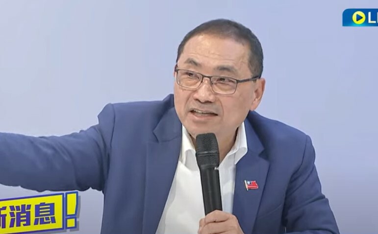 國民黨總統參選人侯友宜21日臨時召開記者會,呼籲柯文哲派專家重新檢視民調。(影片截圖)