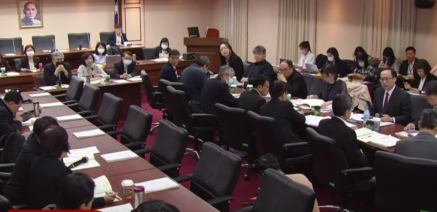 立法院交通委員會21日審查數位發展部預算。(直播截圖)