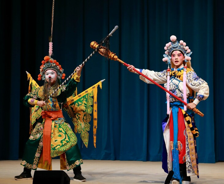 此圖為真劇場過去表演的畫面,該劇場成立三周年,將於1月6日、7日演出六齣經典戲曲。(真劇場臉書截圖)