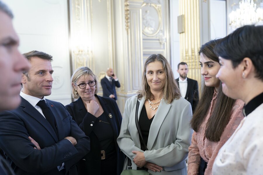 法國總統馬克宏近日盼立法管制移民,但卻遭到左右派聯合封殺。(@EmmanuelMacron via Twitter)
