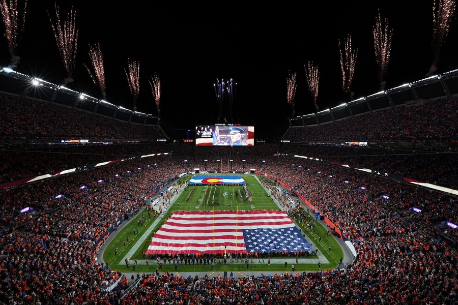 NFL季賽來到最終2輪,32隊伍競爭14張季後賽門票,台灣球迷都能鎖定轉播!(photo from NFL Official Facebook)
