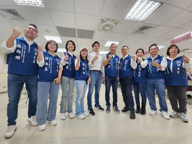 國民黨立委選舉表現佳,以一席之勝成為國會最大黨,但學者指出仍有隱憂。(圖/國民黨北市黨部提供))