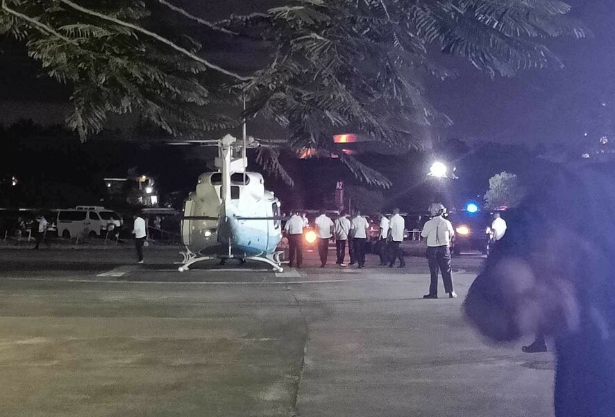 菲律賓總統小馬可仕搭乘總統專機聽演唱會,遭民眾批評不重視改善交通壅塞。(@ishyungshi via Twitter)