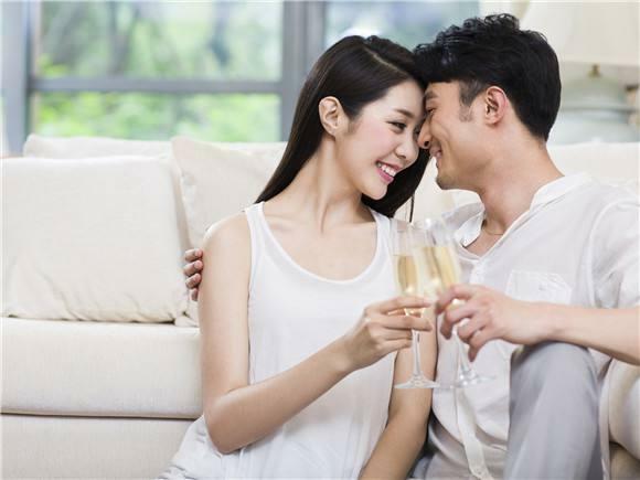 讓夫妻更相愛,不抱怨、不計較是婚姻幸福的第一步(網路截圖)
