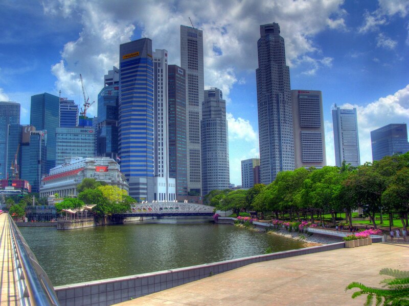 新加坡積極吸引頂尖外國人才到當地就業。(Photo by Robert Lowe on Flickr used under Creative Commons license)
