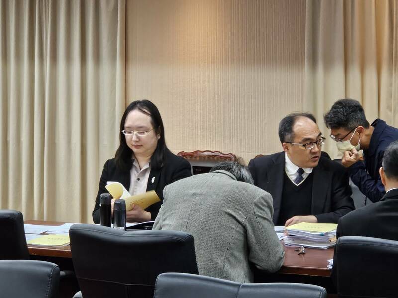 數位部長唐鳳7日承諾,等經濟部轉交業務,加上《電子簽章法》通過,就能更強力管制詐騙廣告。(Photo by 呂翔禾/台灣醒報)