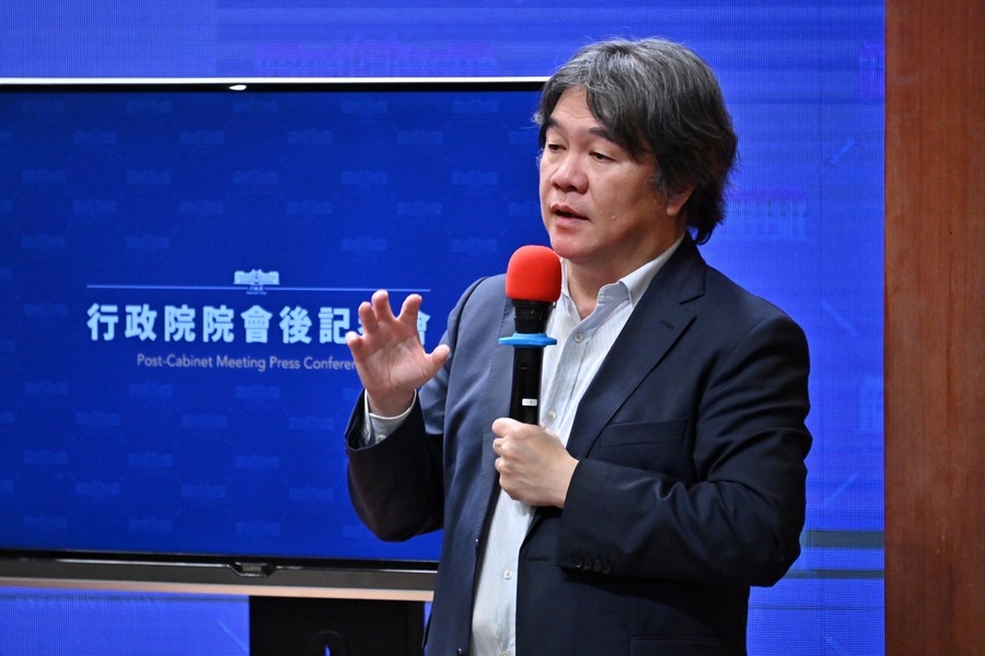 衛福部次長王必勝28日表示,會協助台北市政府檢驗與跨部會因應寶林食安事件。(行政院提供)