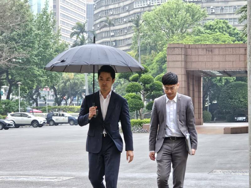 台北市長蔣萬安28日前往行政院會,呼籲中央協助調查寶林食安事件。(Photo by 呂翔禾/台灣醒報)