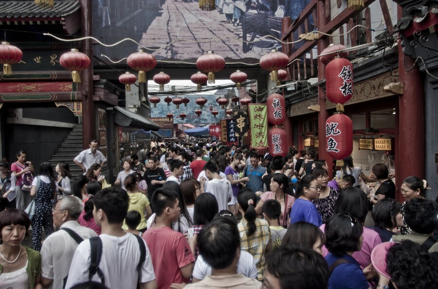 中國2024年首季經濟數據出爐,較去年同期成長5.3%,成長超越外界預期。(Photo by Jack Zalium on Flickr under C.C. License)