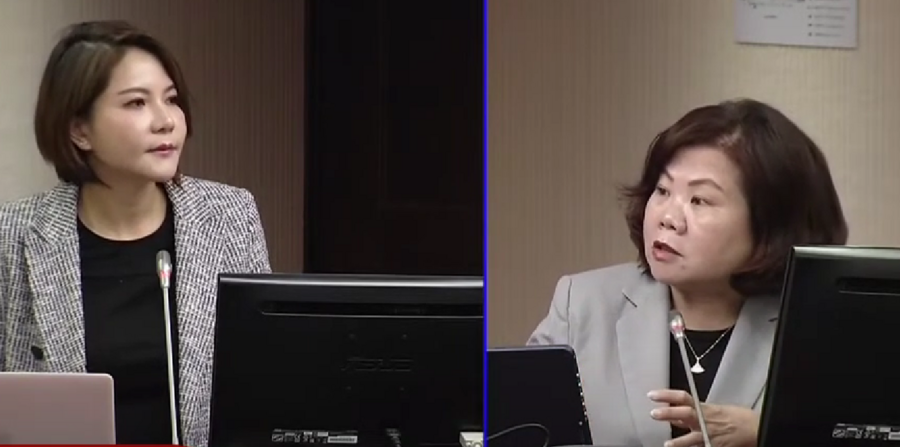 在國民黨立委陳菁徽(左)25日的質詢中,勞動部長許銘春(右)表示,未來會持續精進移工直聘的制度。(直播截圖)
