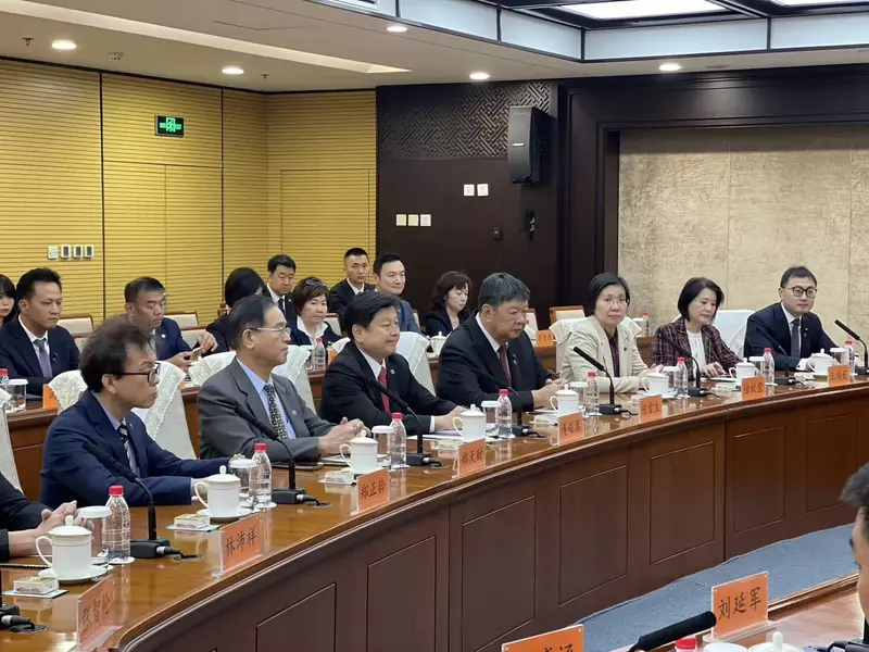 國民黨總召傅崐萁率團訪問北京之後,中國文化和旅遊部隨即宣布,率先恢復福建居民到馬祖旅遊,並願在平潭到台灣的海上客運直航復航後,恢復福建居民赴台團隊旅遊。(網路傑圖)