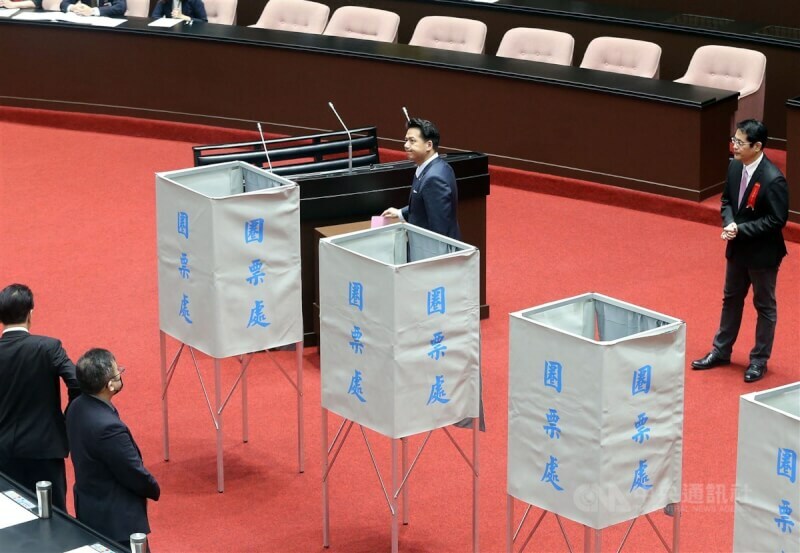 對於NCC委員是否應該以政黨比例任命,藍綠各有看法,而學者認為或可一試,以增加獨立性。(中央社)