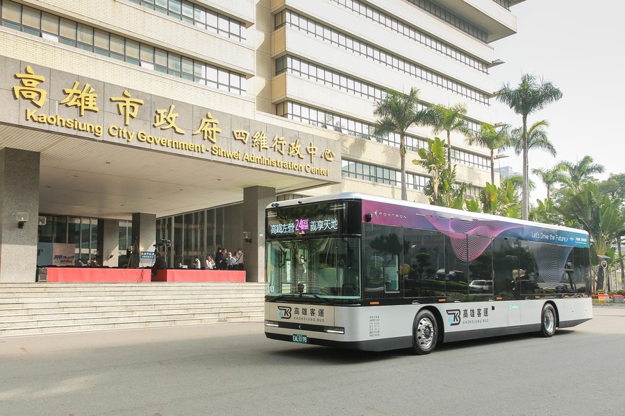 鴻海聲稱的自製電動大巴士。(網路截圖)