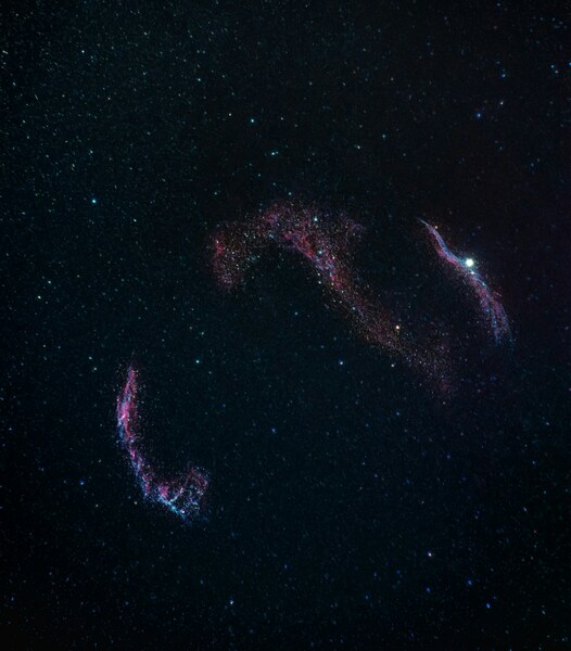 華威大學科學團隊利用AI研究超新星爆炸,除了使分析過程更迅速,也提高研究的準確性,(Photo by Dario Brönnimann on Unsplash under C.C License)