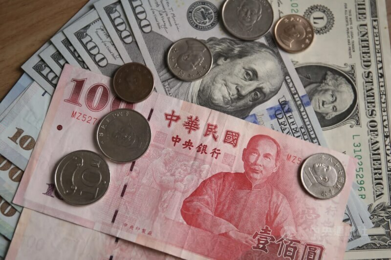 美聯準會(Fed)宣布利率連七凍後,台灣央行於6月13日的理監事會雖然未再升息,但宣布調升存款率1碼(0.25%)。(中央社)