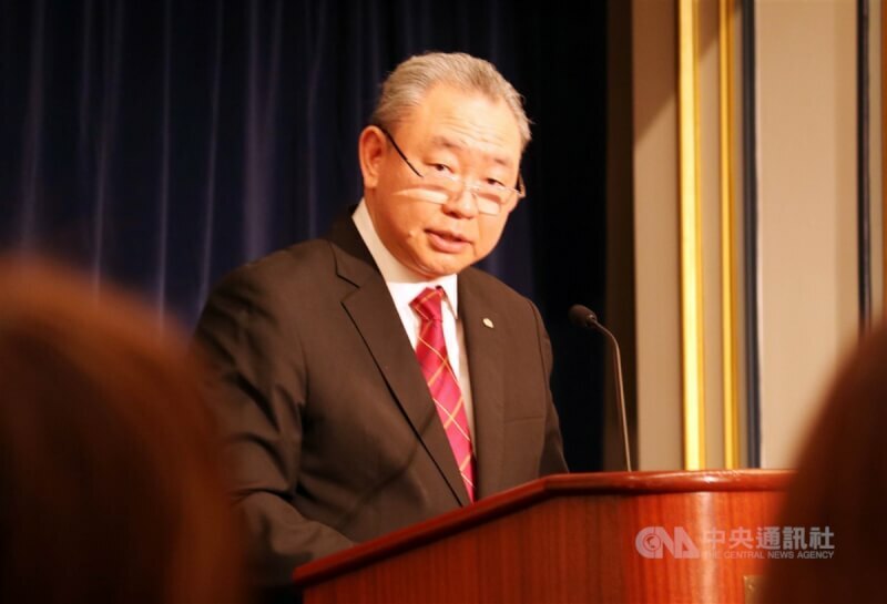駐美代表俞大㵢25日遭報濫用公帑,總統府、行政院與外交部都出面幫忙滅火。(中央社)
