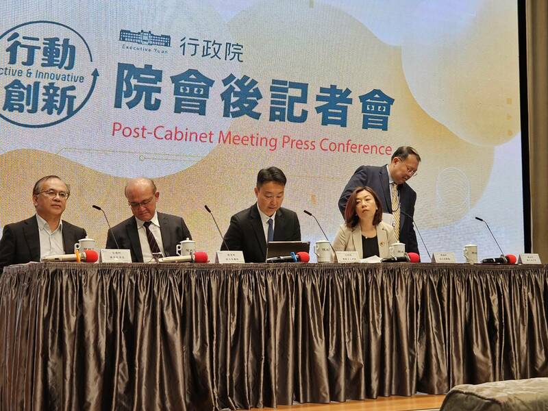 行政院4日公布12項措施,盼增加護理師人力、減少輪班負擔。(Photo by 呂翔禾/台灣醒報)