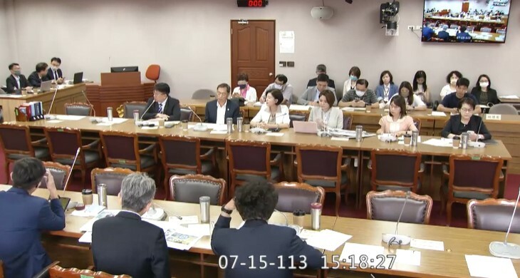 立法院15日進行朝野協商,光是健保點值是否調漲就協商了100分鐘。(影片截圖)
