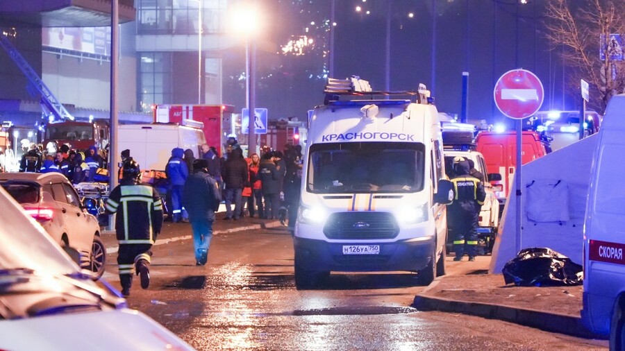 英美警方近日受訪都指出,宗教與隨機恐攻出現頻率大幅增加,背後可能與AI、專制國家煽動有關。(Wikimedia Commons)