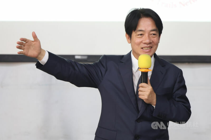 民進黨主席賴清德4日公布政治獻金補助款用途,作為救助創黨黨員與培育黨內青年進修使用。(中央社)
