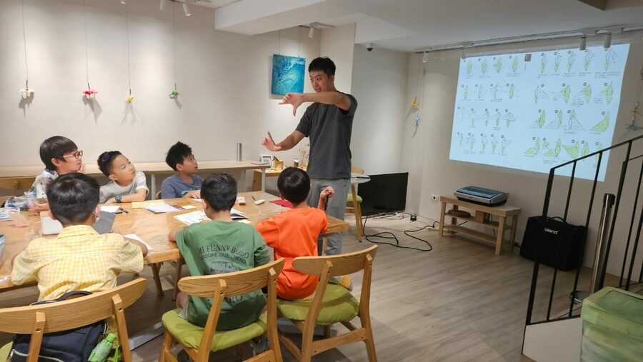 摺紙藝術家莊嘉豪,從事摺紙活動的原因,不只是為了藝術,還分享他的人生態度與理念。(摺紙藝術家FB))