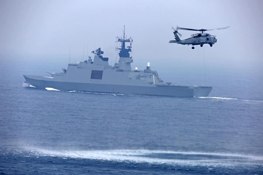 針對海軍總司令唐華近日接受外媒專訪,軍事專家廖天威分析,此訪問盼將兩岸問題區域化,並凸顯我方戰略空間正遭受壓迫。(國防部發言人臉書)